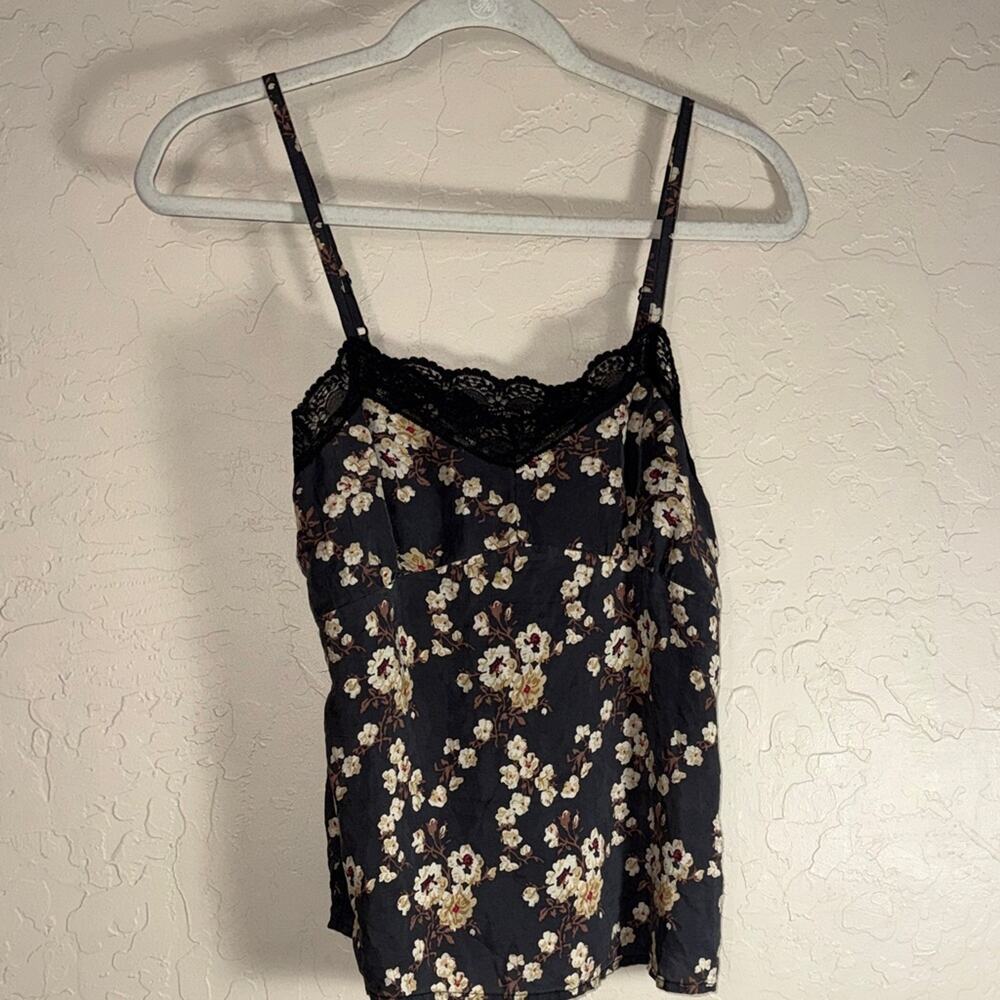 vintage American Eagle Outfitters 100% silk floral cami with lace trim